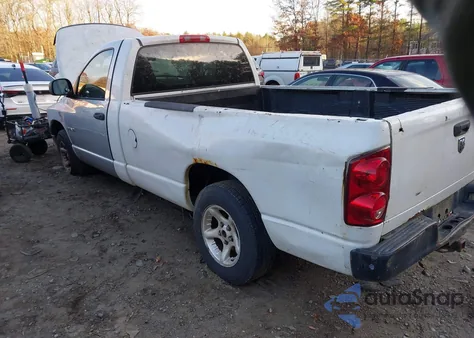 2008 Dodge Ram 1500 St/Sxt z USA, uszkodzony, nr VIN 1D7HA16K18J212206